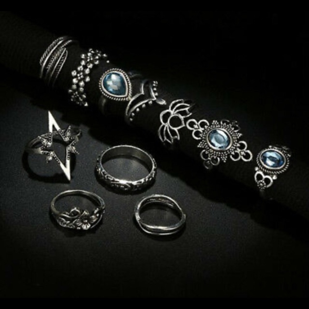 Women Blue Crystal Flower Rings Set - Picture 5 of 6